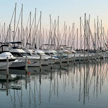 4 Pers Bord De Parking Inclus * La Grande Motte